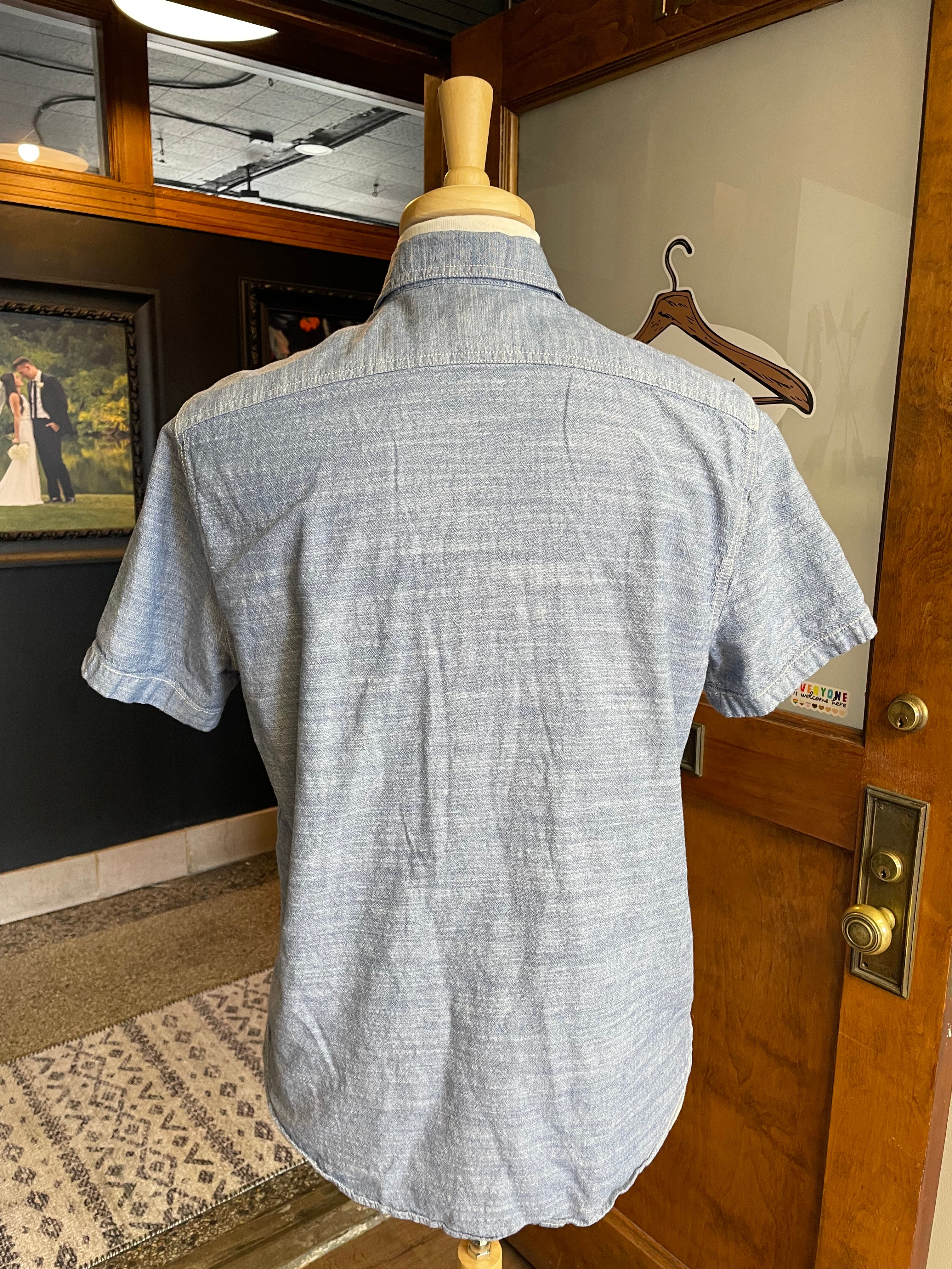 Woolrich Men's Short Sleeved Button Down (M)