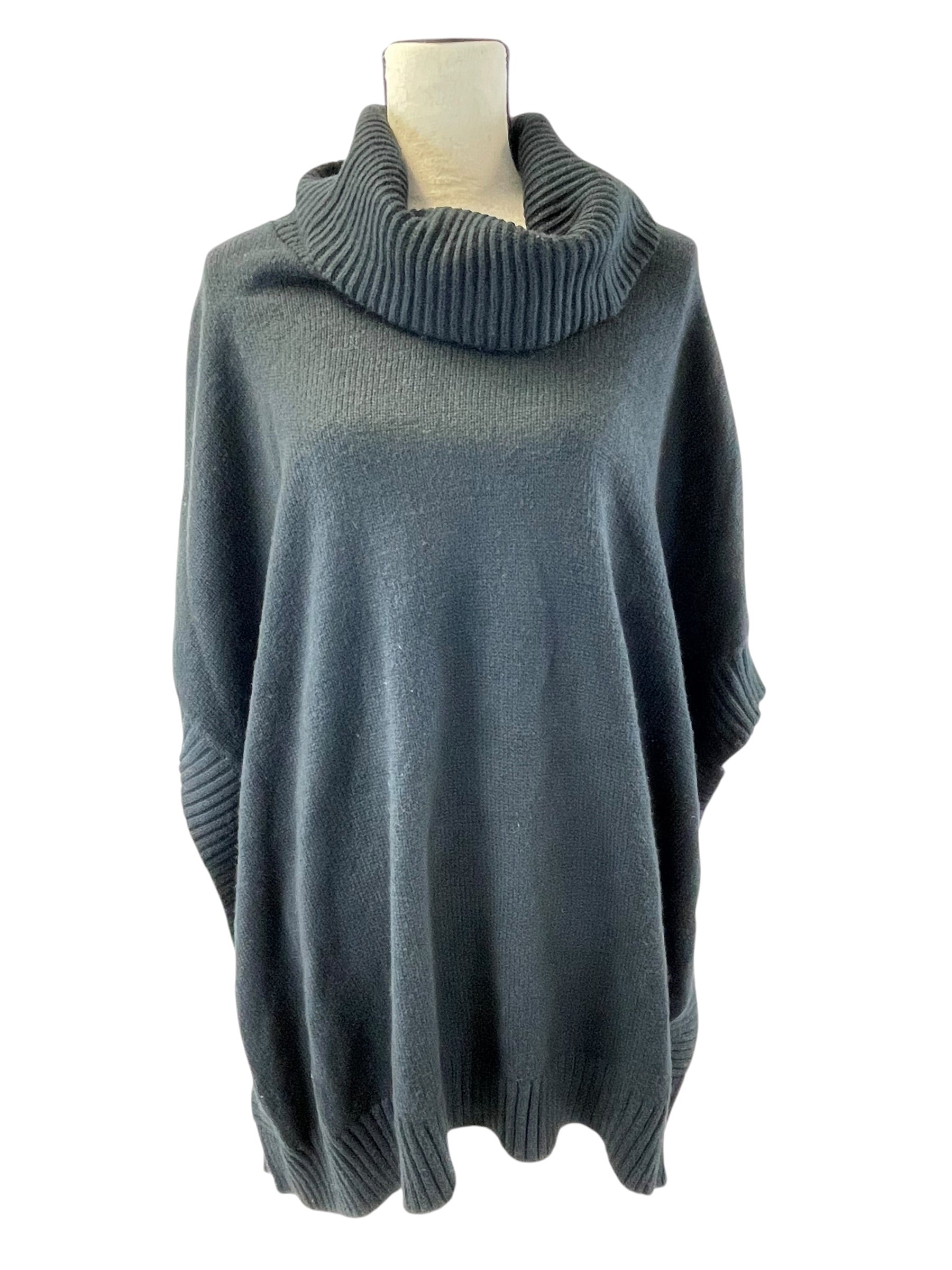 Old Navy NWT Turtleneck Poncho Sweater (XL/XXL)