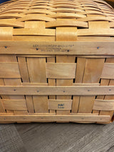 Longaberger 2000 Lidded Picnic Basket