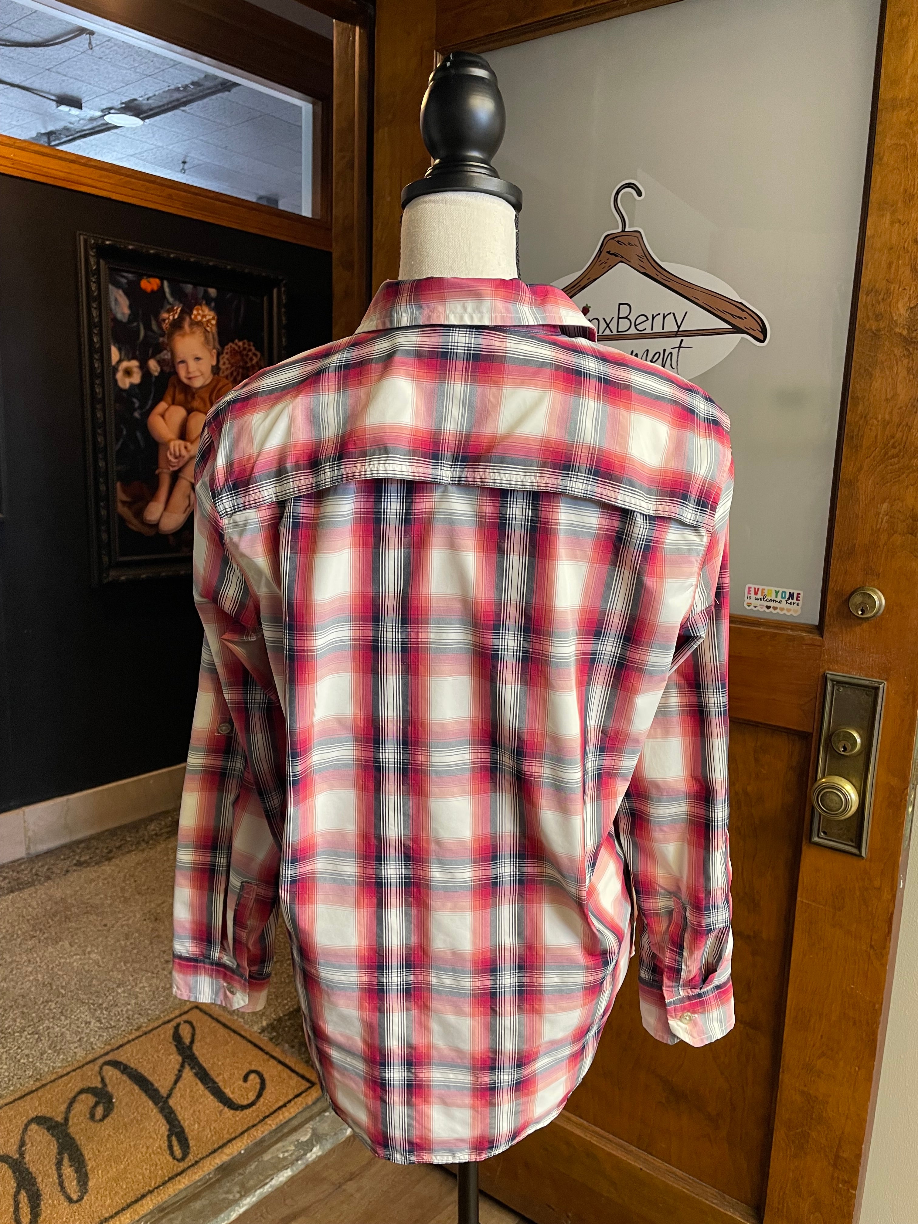 Eddie Bauer Women's Travex Plaid Button Down (M)