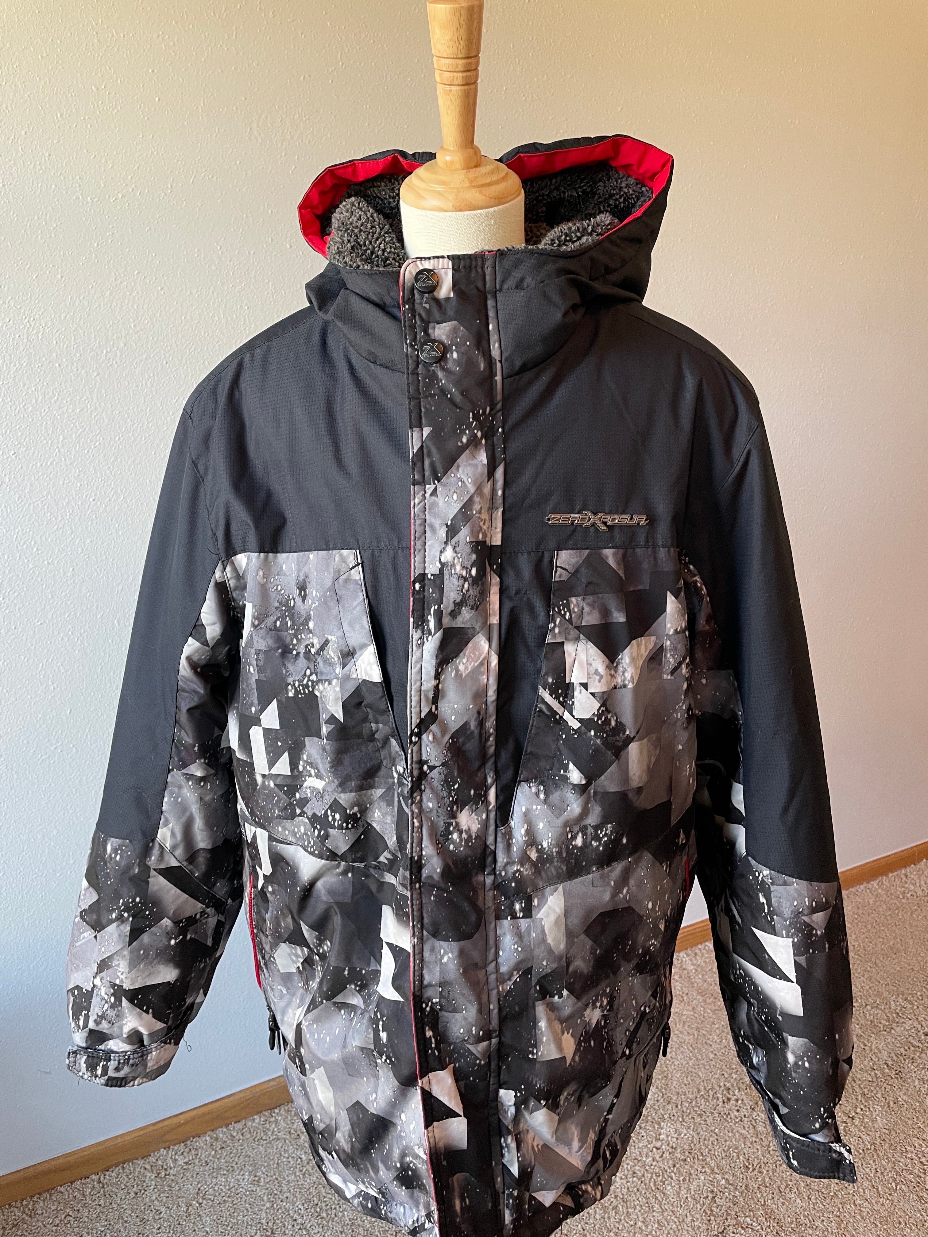 ZeroXposur Coat (YL)