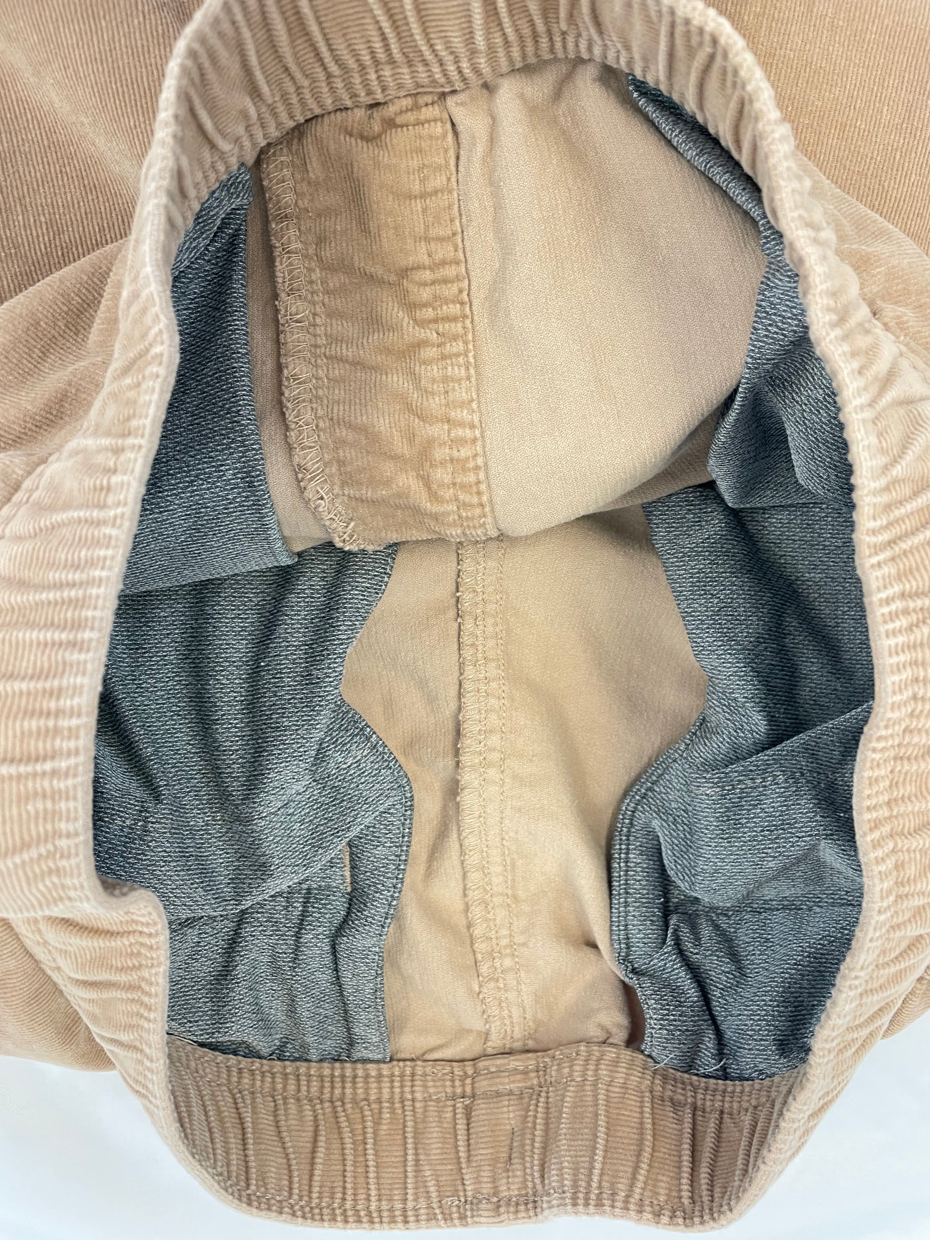 Vuori Optimist Men's Corduroy Performance Shorts (M) - BinxBerry Consignment