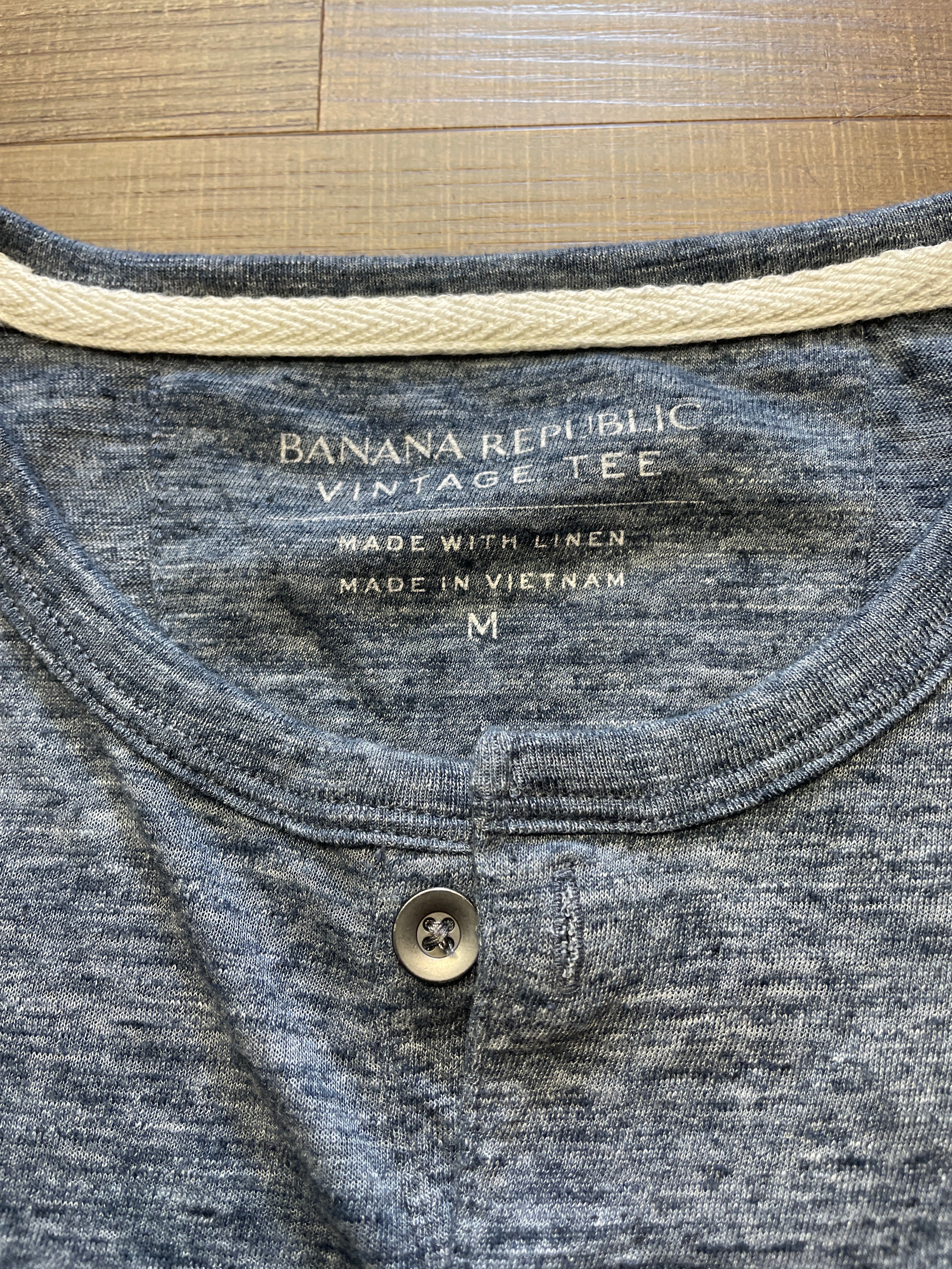 Banana Republic Linen Blend Vintage Tee (M)