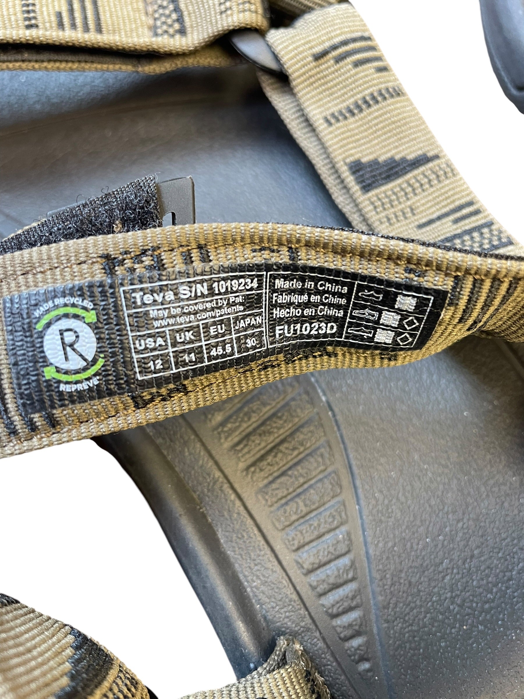 Teva Men's Hurricane Olive and Black Outdoor Sandals (12)