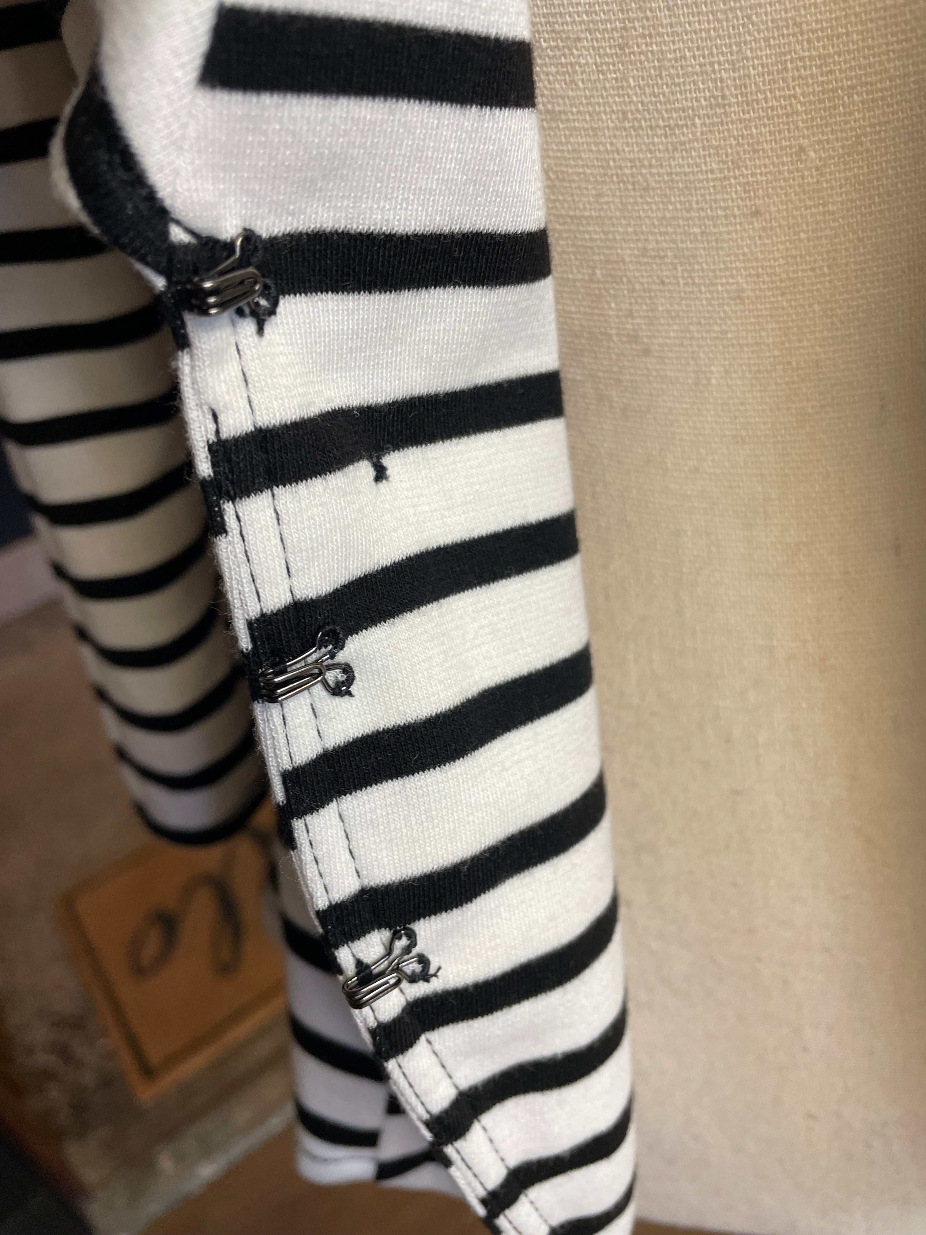 White House Black Market Pinstriped Knit Blazer (10) - BinxBerry Consignment