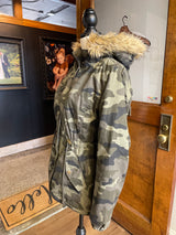 Papillion Sherpa Lined Hooded Women's Camo Coat (L)