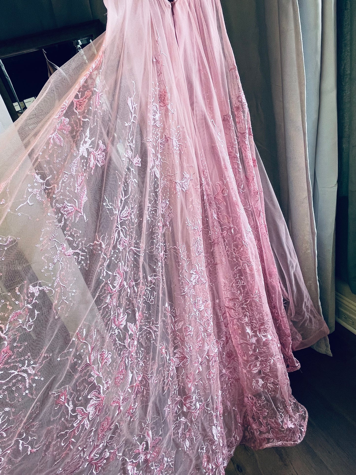 Ellie Wilde Blush Dress (0)