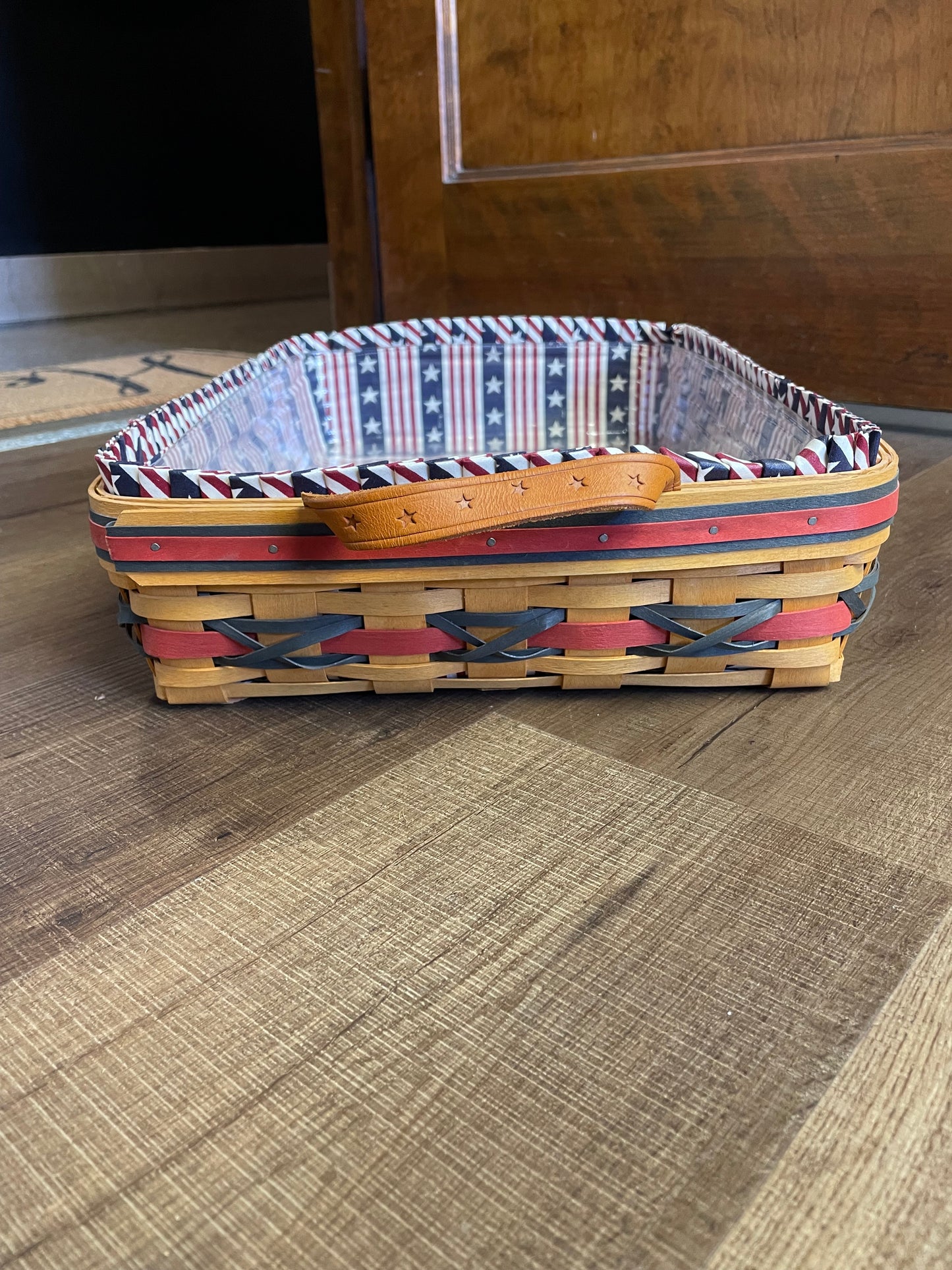 Longaberger Serving Basket w/All American Liner and Plastic Insert