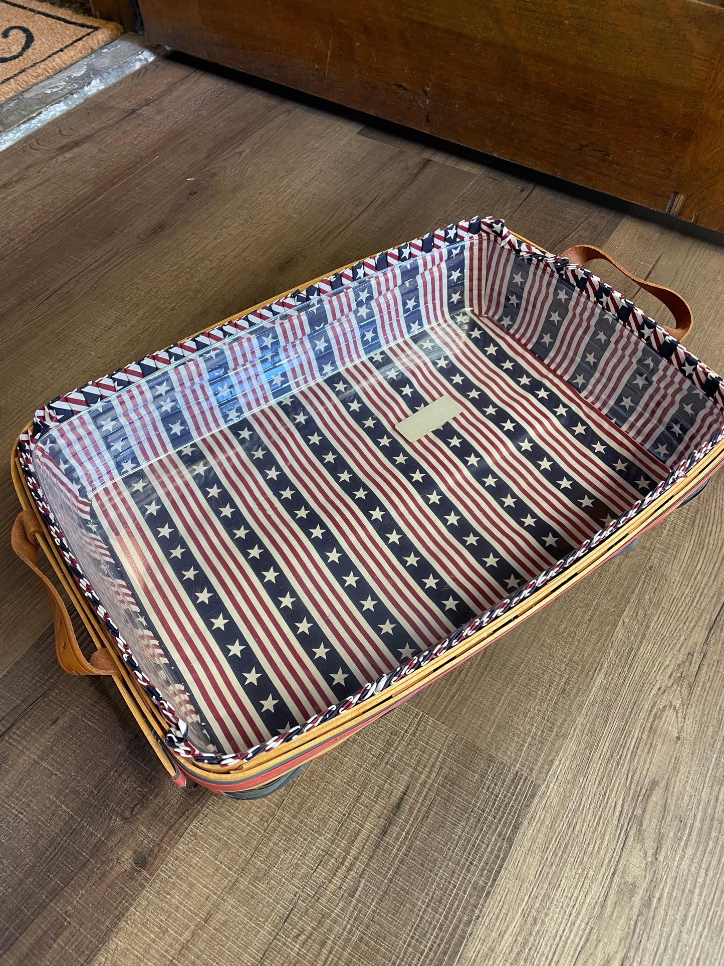 Longaberger Serving Basket w/All American Liner and Plastic Insert