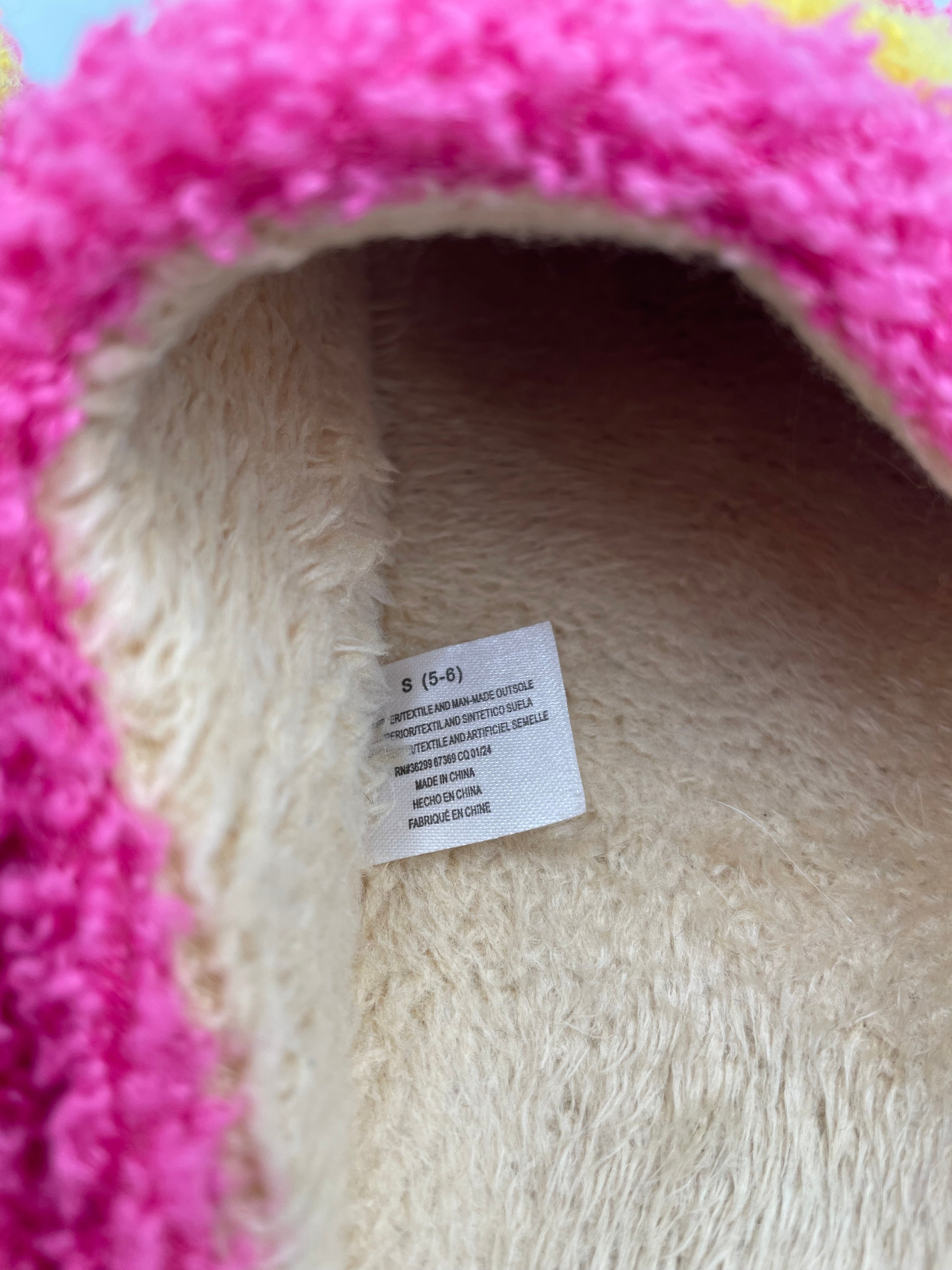 Smiley Face Women's Slippers (5/6)