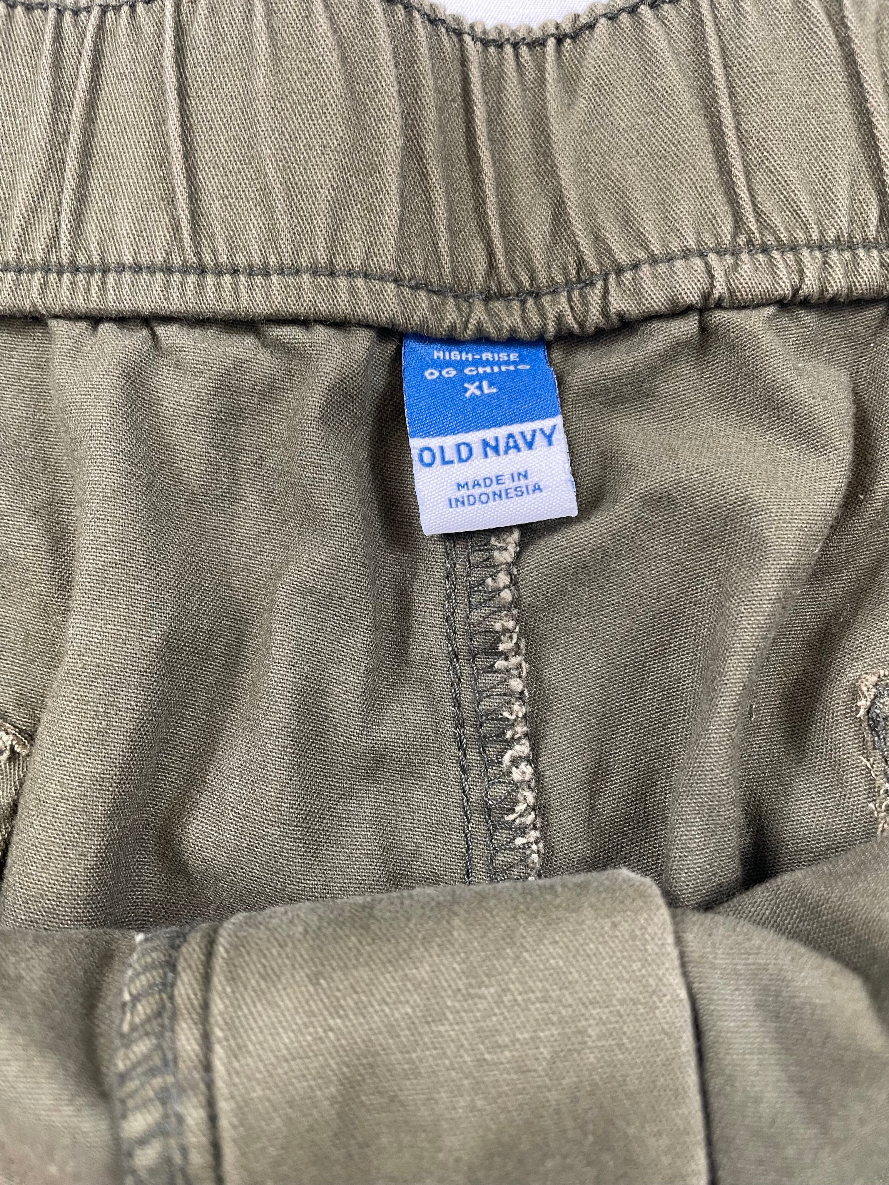 Old Navy NWT Women's High Rise OG Chino Shorts (XL) - BinxBerry Consignment