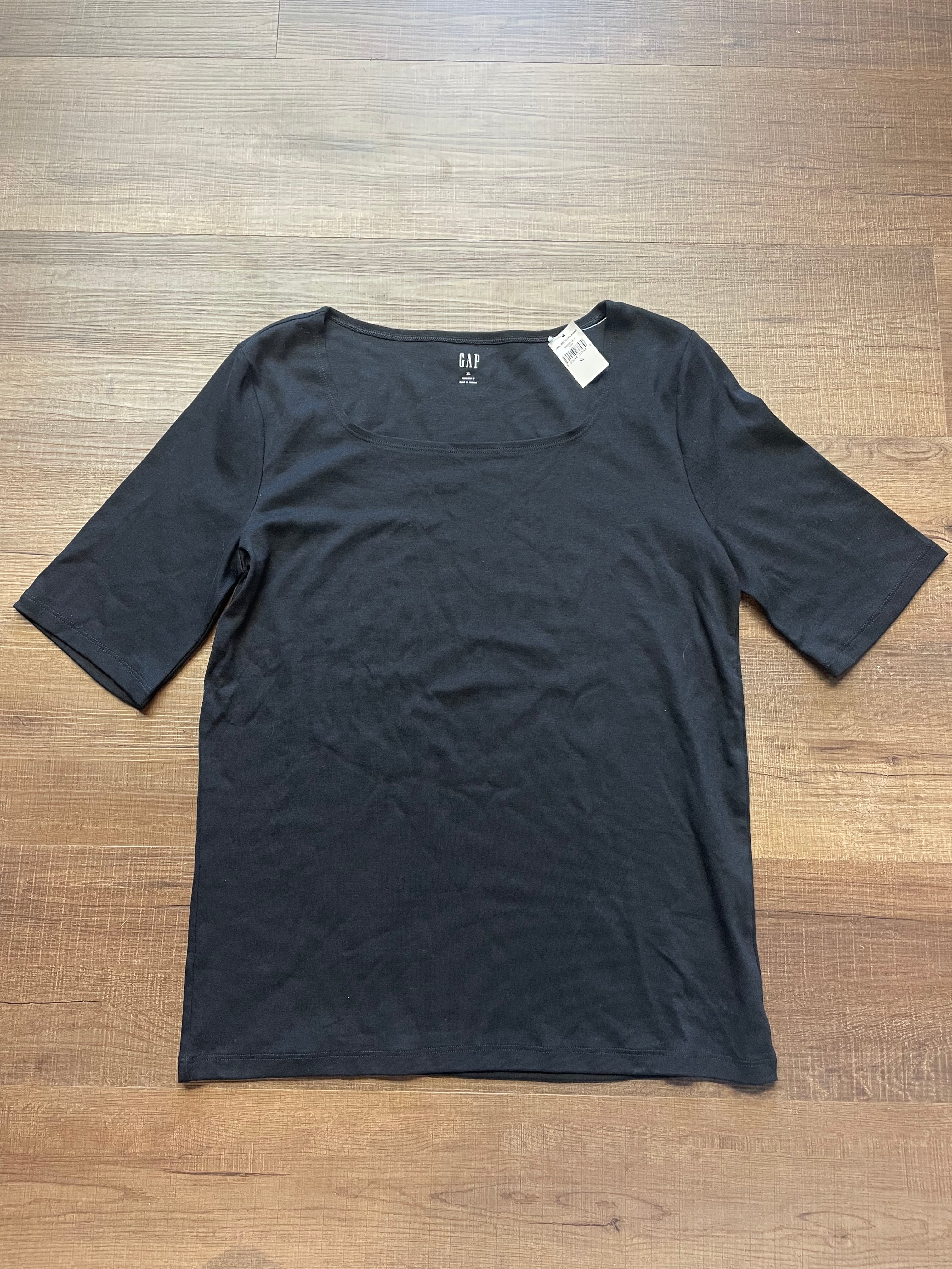 GAP Modern T (XL)