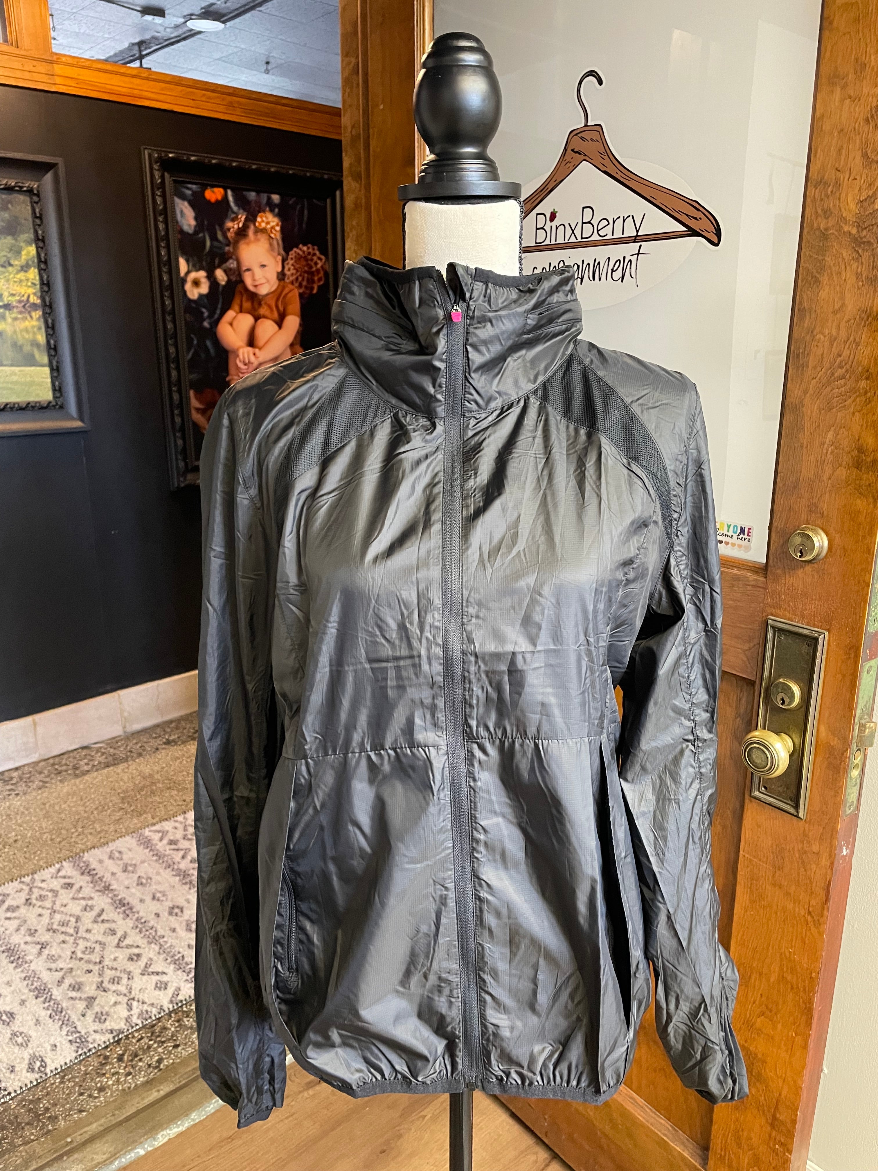 Zyia Active Women's Hooded Windbreaker (L)