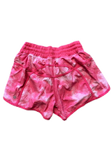 Lululemon Women's Tracker Short IV Pink Tie-Dye Shorts (6)