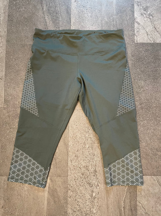 Champion Olive Capri Leggings (XXL)