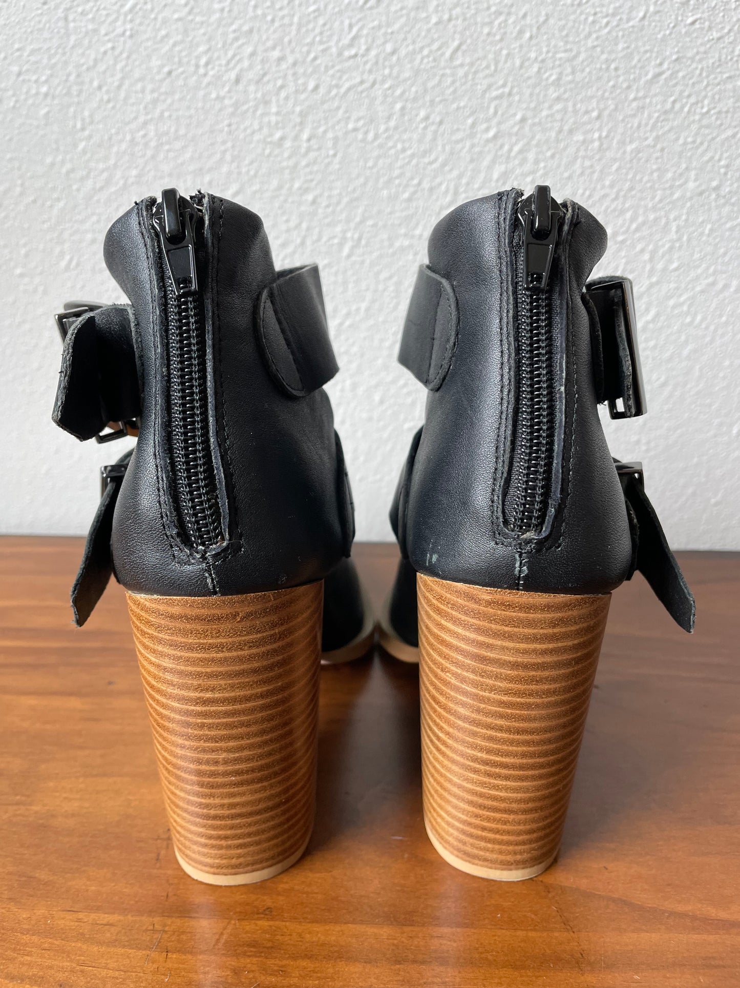 Soles Black Buckle Heels (6)
