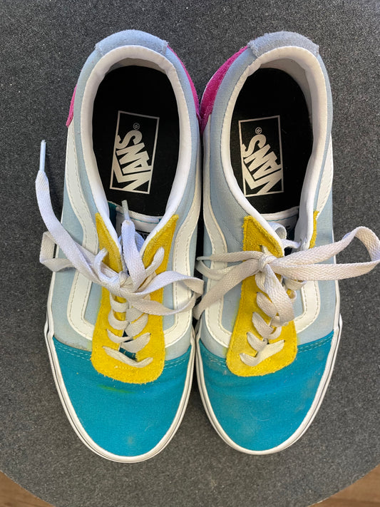 VANS Off the Wall Sneakers (8.5)