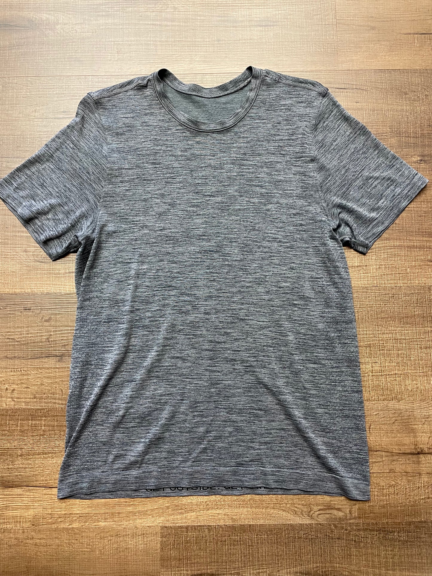 Lululemon Men's Training Short Sleeved Shirt (M)