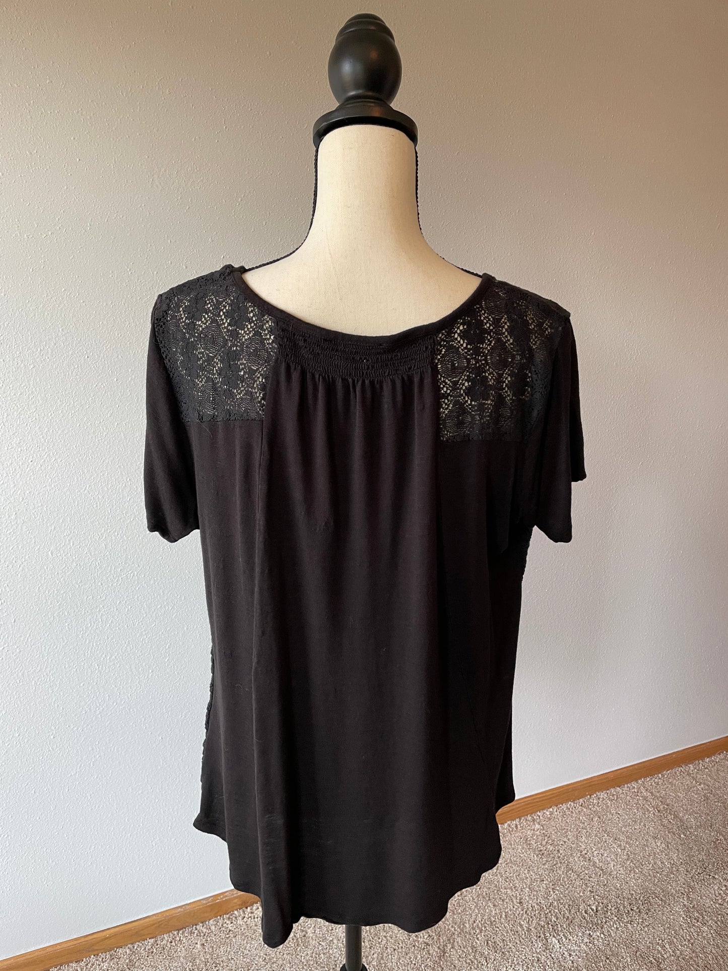 Ruff Hewn Women's Black Shirt (XL)