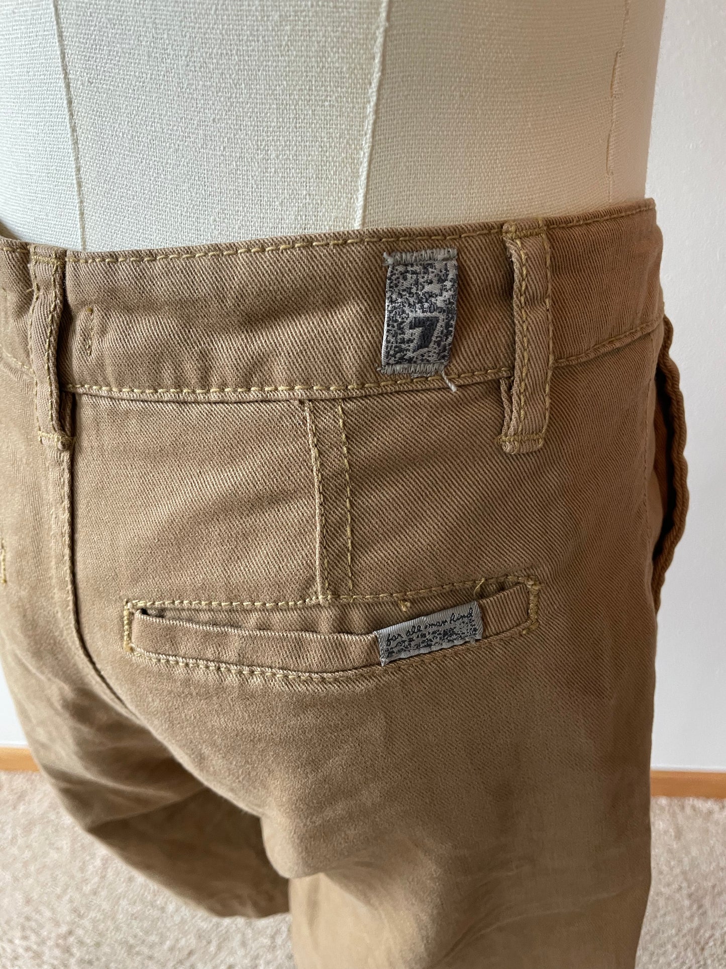 Seven for All Mankind Khaki Boys Shorts (10)