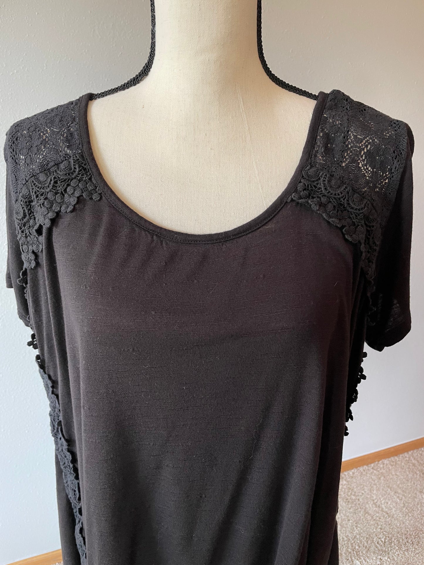 Ruff Hewn Women's Black Shirt (XL)