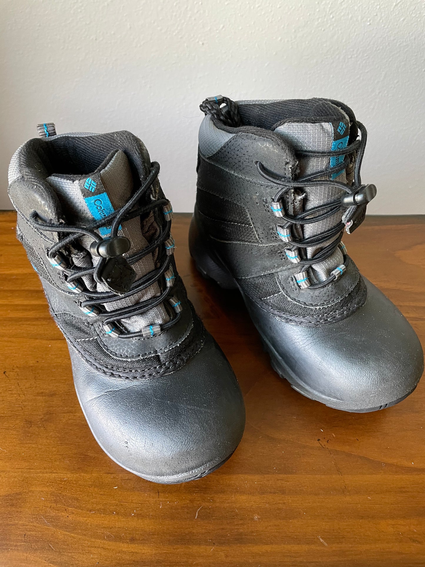 Columbia Boots (Y12)