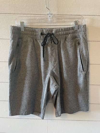 Men's Retrofit Shorts (L)