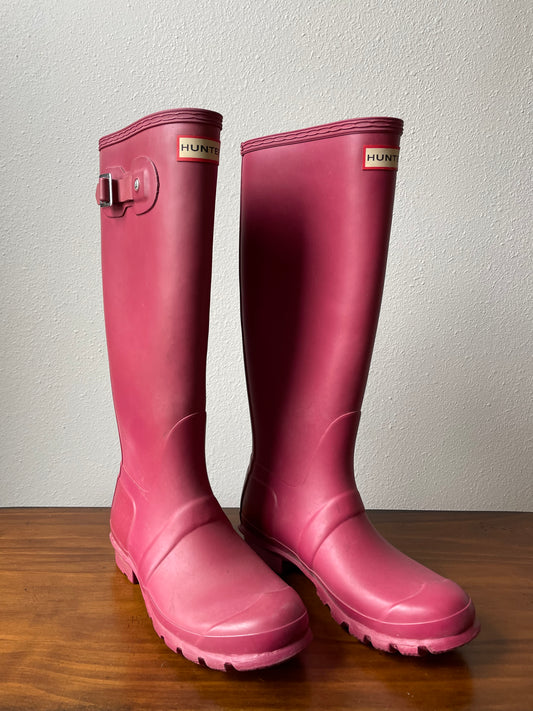 Hunter Matte Red Tall Rainboots (6)