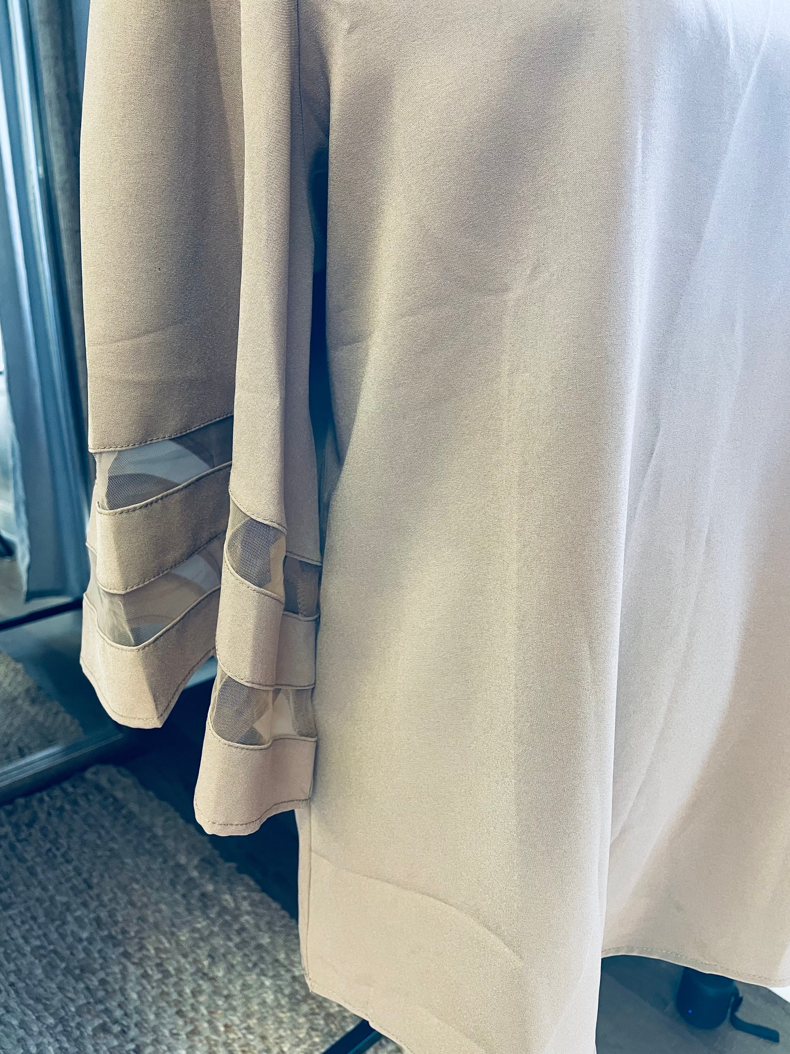 Brown V-Neck Flare Sleeve Blouse (XL)