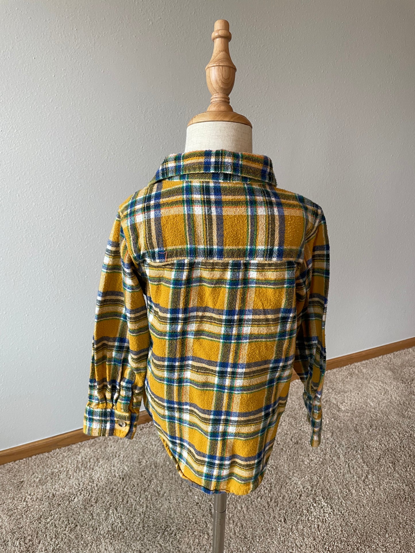 Old Navy Flannel (5T)