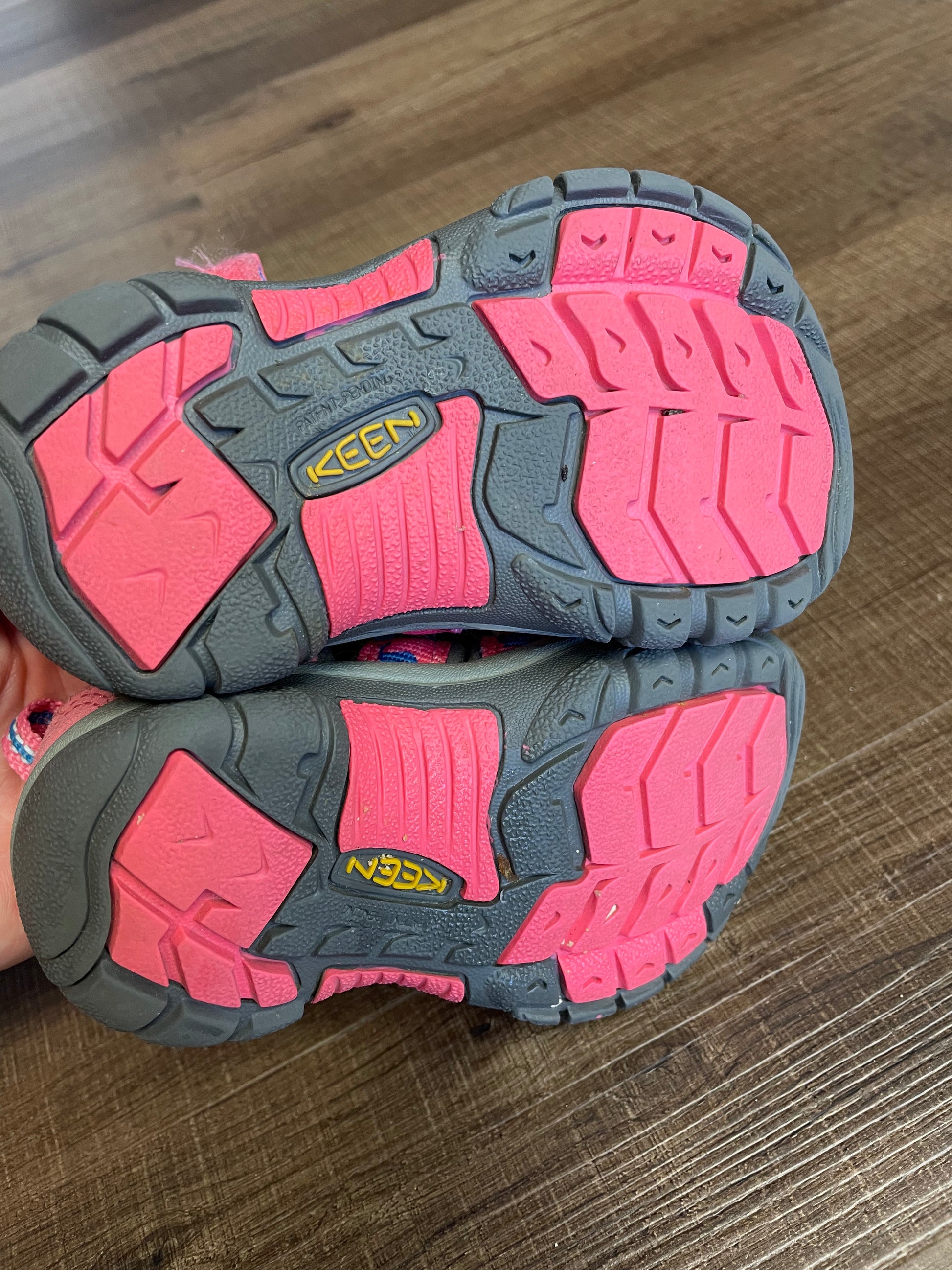 Keen Pink Dolphin Toddler Sandals 9 BinxBerry Consignment