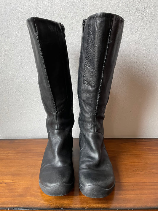 Keen Bern Baby Bern Leather Tall Boots (9.5)