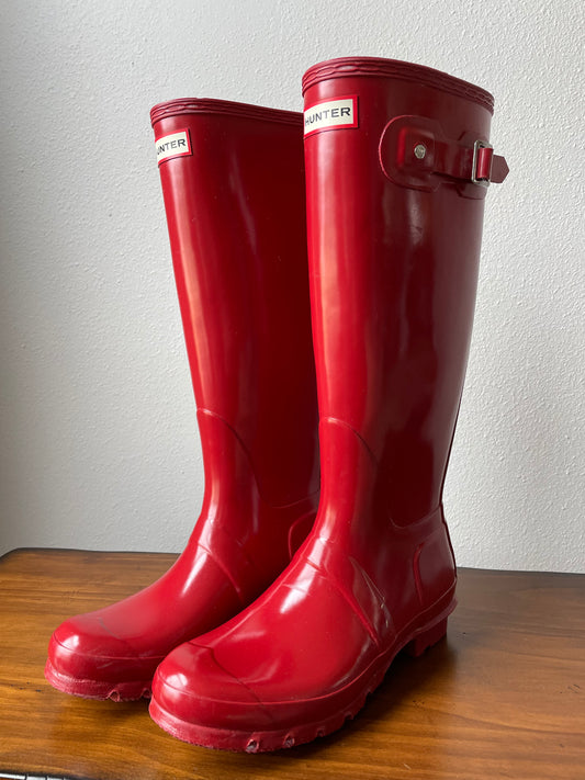 Hunter Glossy Red Tall Rainboots (7)