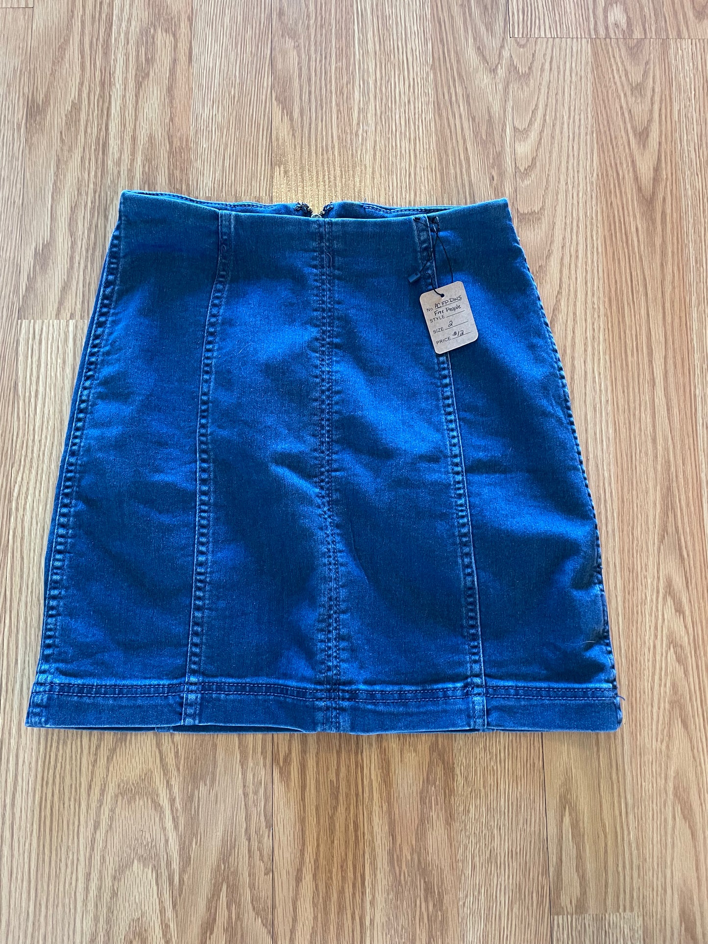 Free People Dark Wash Demin Mini Skirt (2)