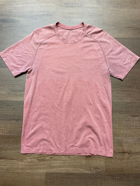Lululemon Men's Metal Vent Tech Short Sleeved Shirt Pink (M)
