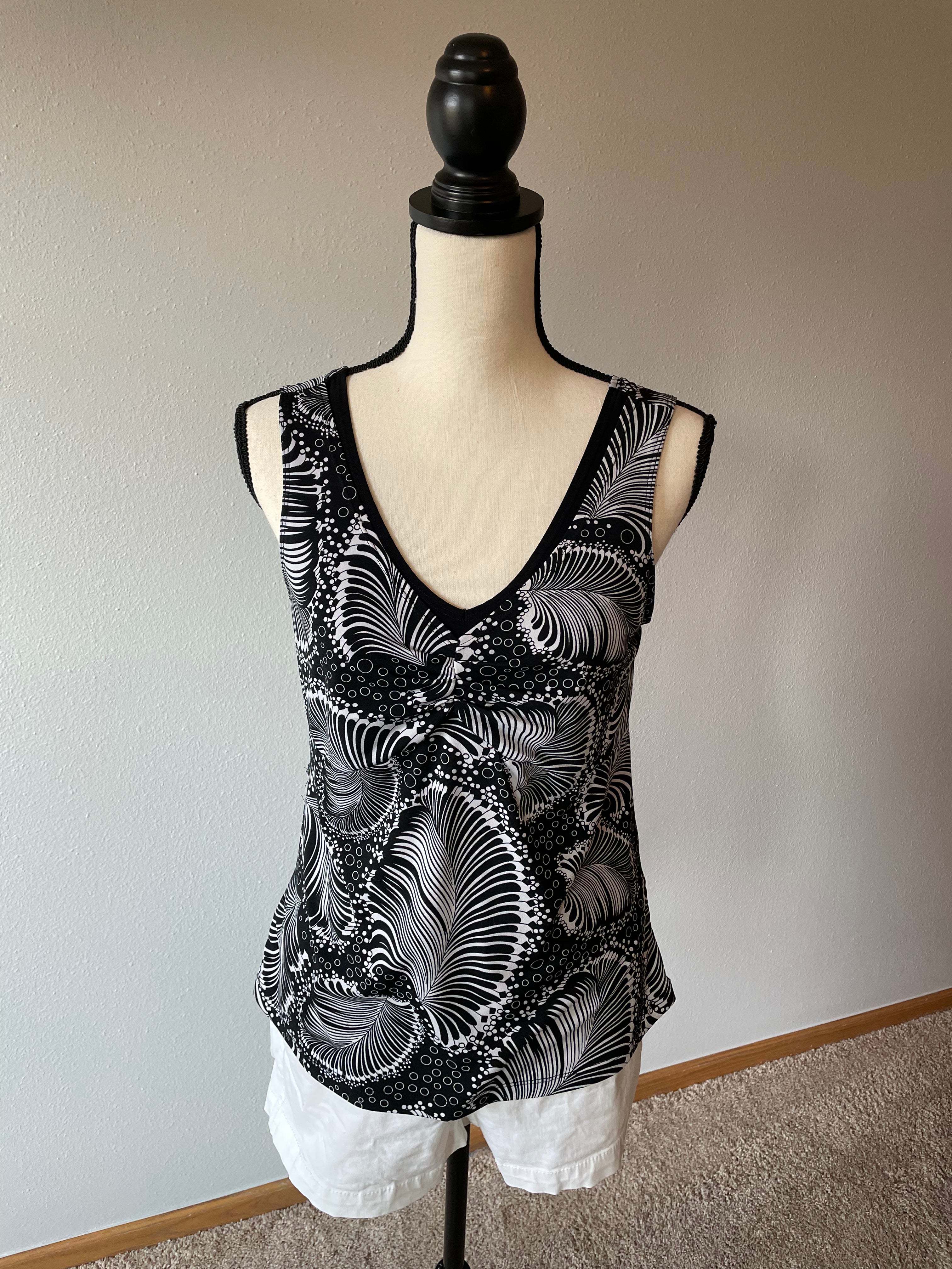 Cato Black and White Sleeveless Top (S)