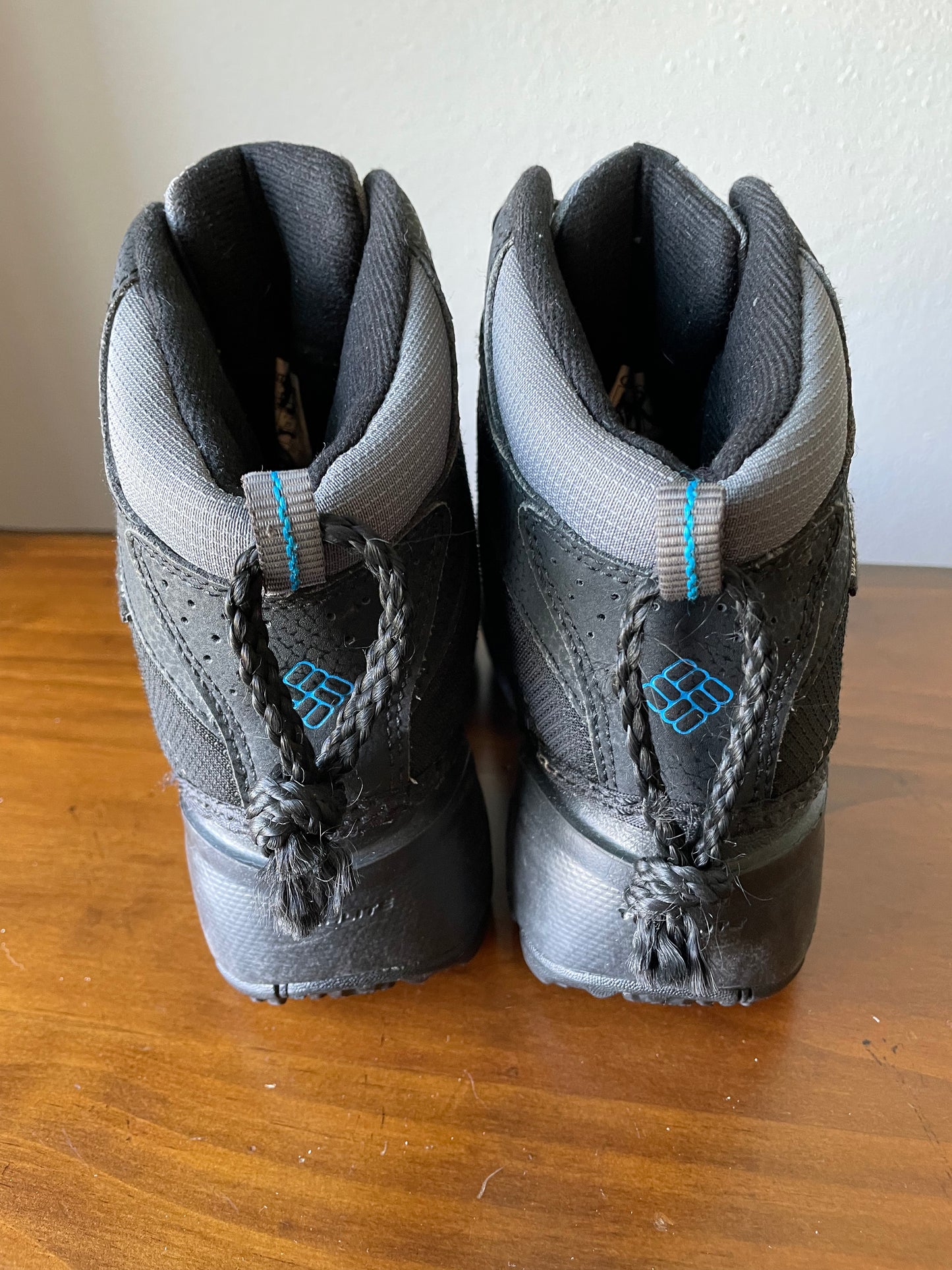 Columbia Boots (Y12)